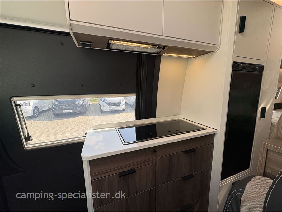Kabe Van 690 LB Mercedes